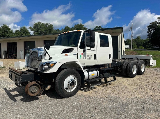 2011 International WorkStar 7400 Chassis Truck, VIN # 1HTWGAAR6BJ325793