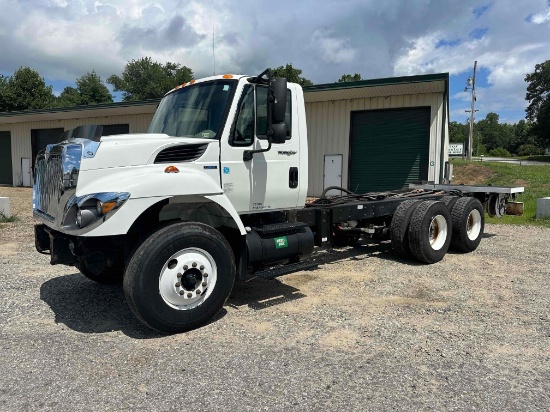 2009 International 7400 Chassis Truck, VIN # 1HTWGAAR89J160632