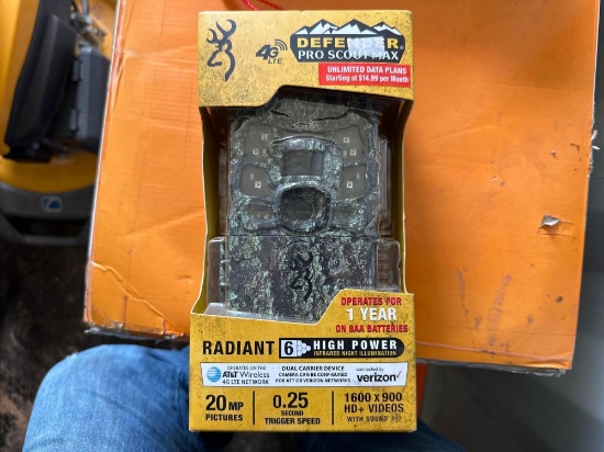 Defender Pro Scout Max Trail Camera
