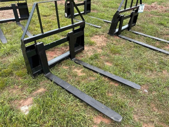 New/Unused Quick Attach Pallet Forks