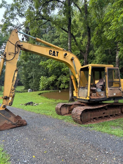 Caterpillar E110B Excavator