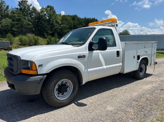 2000 Ford F-250 Service Truck, VIN # 1FDNF20L2YED10140