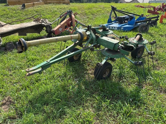 John Deere Four Basket Hay Tedder