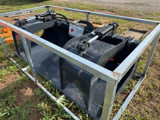 New/Unused Wolverine 72in Quick Attach Grapple Bucket