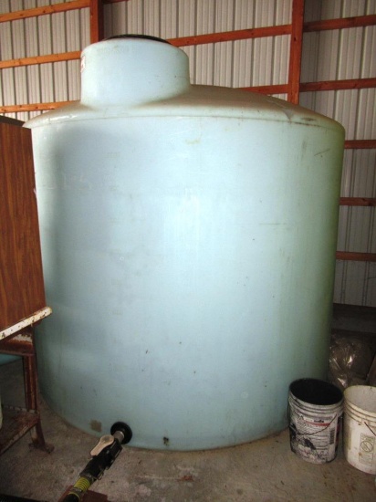 2500 Gallon Fertilizer Tank