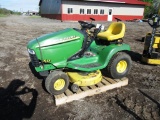 John Deere LT133 - Runs