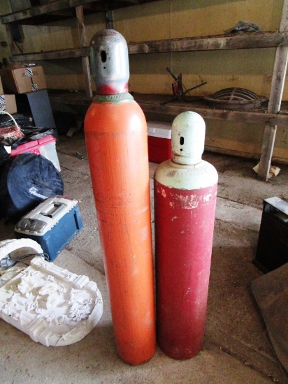 Pair of Tanks - NO RESERVE