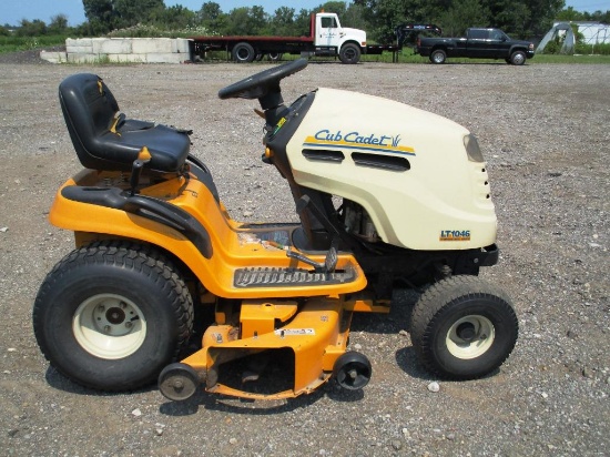 Cub Cadet LT1046 - NO RESERVE