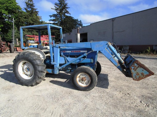 Ford 4000 Gas Tractor w/ Loader - NO RESERVE