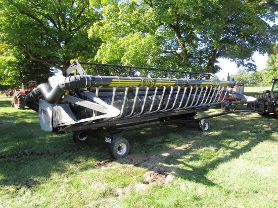 2008 Gleaner 8200 20' Grain Table w/ Air Reel - NO RESERVE