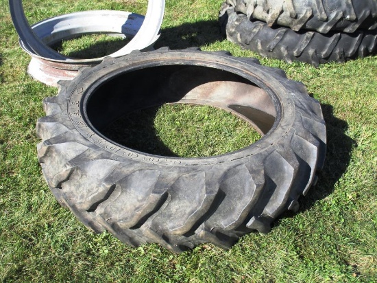 13.9x36 Goodyear Tire - NO RESERVE