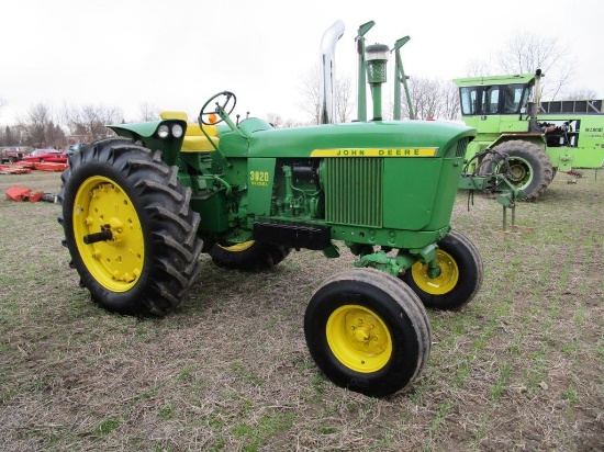 149-6   1966 John Deere 3020 D