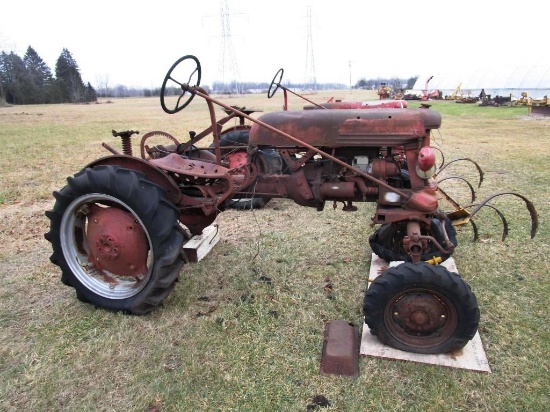 Farmall Cub