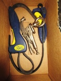 Lot with 2 strap wrenches