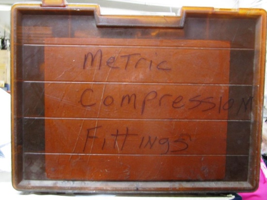 Case with Metric Hydraulic Fittings