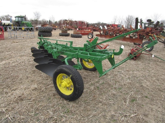 115-6 John Deere 4 Bottom Hyd. Plow - NO RESERVE