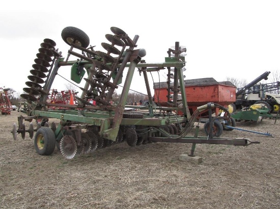 131-1 John Deere 30' 230 Vertical Tillage Tool