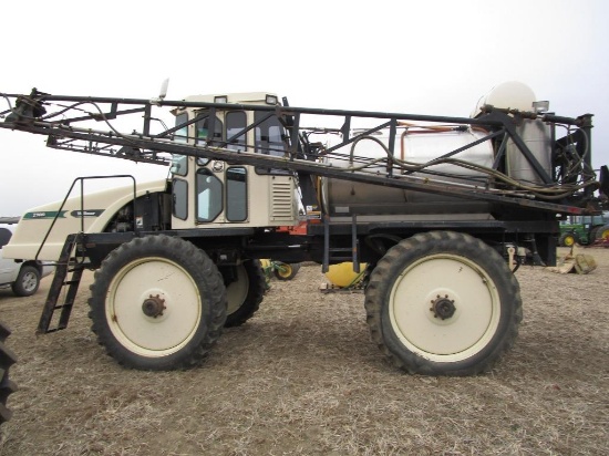 126-1 Willmar 7200 Sprayer