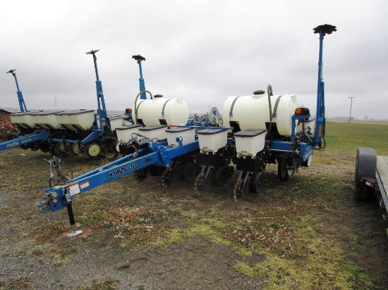 110-4 2014 Kinze 3000 6/11R Interplant Liq. Fert No Till Planter - VERY NICE
