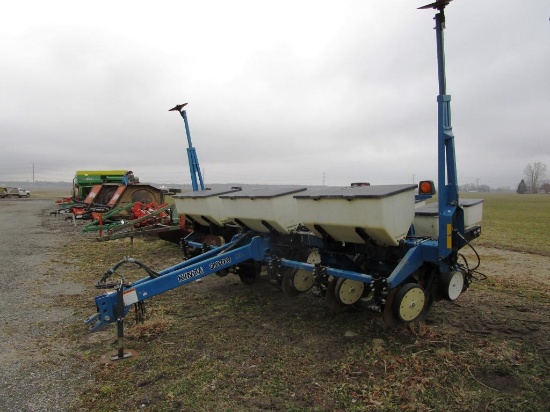 110-10 2018 Kinze 3000 6R Dry Fert. No Till Planter - CLEAN