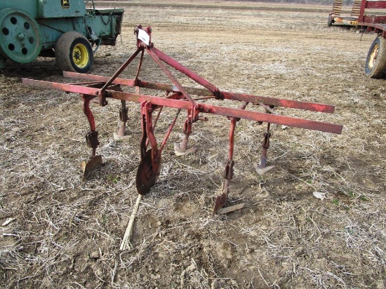 111-7 3pt. Cultivator