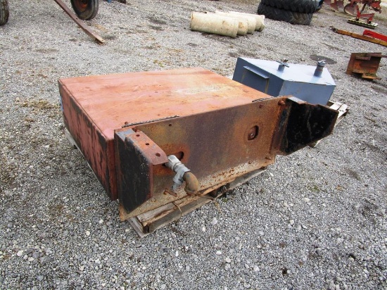 201-23 Lot of (2) Trailer Bulkhead Hydraulic Tanks