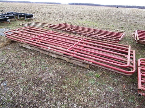202-7 (3) 14'L x 50"H Cattle Gates - Bid is by the piece times 3