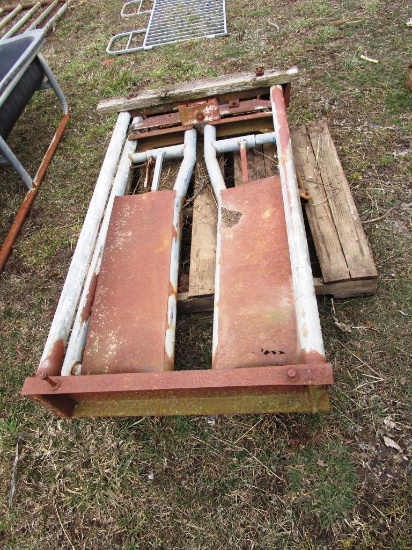 202-13 Head Gate