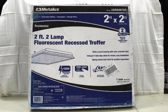 99-153 Lot of 6 NEW Fluorescent 2'x2' Light Fixtures
