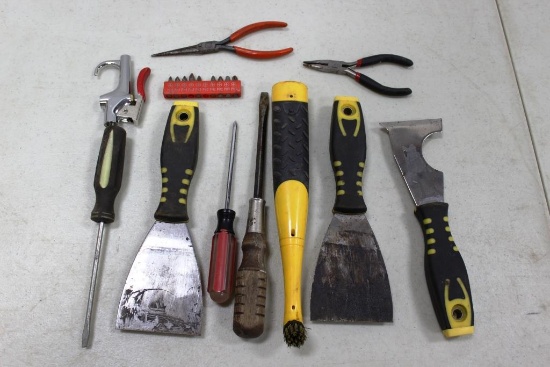 99-157 Lot of Misc. Tools/Scrapers