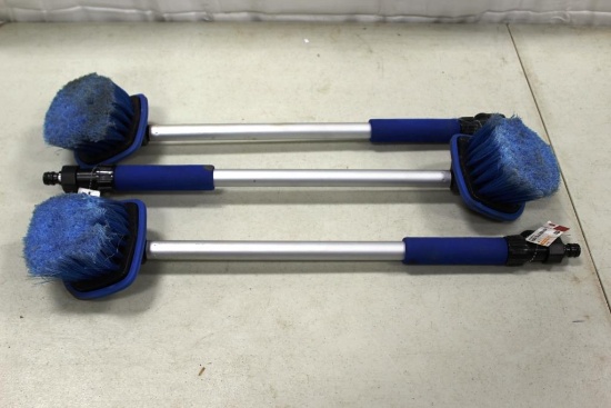 99-158 Lot of 3 Washing Brushes
