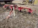 131-5 New Holland 158 Tedder