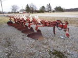 201-1 IH 710 5-16 Auto Reset Plow