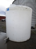 202-18 2500 Gallon Poly Tank - Had 28% in tank