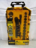 99-10 NEW set of Dewalt Tools
