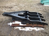 113-2 NEW US Attachments Excavator Thumb MT3062
