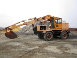 113- Drott 40 Rubber Tired Excavator