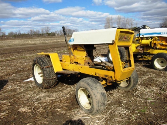 99-371 Cub Cadet 125 Hydro - NO Motor, Seat, Fender