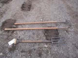 129-274 Lot w/ Potato Fork, 2 Tine and 4 Tine Pitchforks