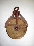 129-103 Cast Iron/Wood Pulley