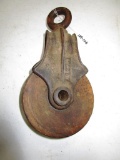 129-106 Cast Iron/Wood Pulley