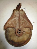 129-127 Cast/Wood Pulley Myers