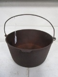 129-180 Cast Iron Pot