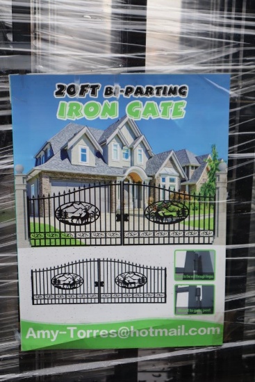 127-201 NEW Pair 20' Bi Parting Gate w/ Deer Design