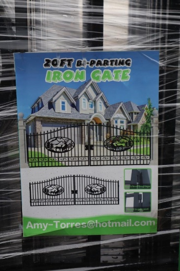 127-202 NEW Pair 20' Bi Parting Gate w/ Deer Design