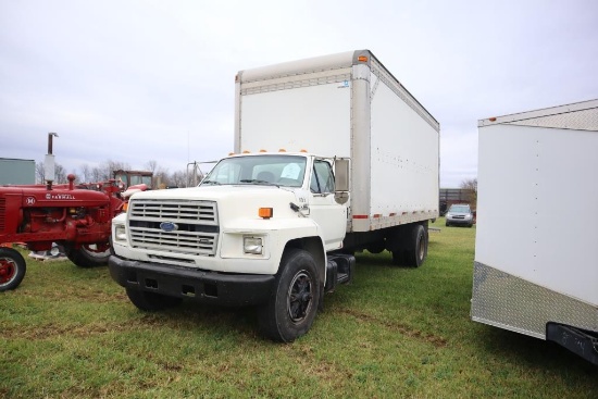 117-1 1990 Ford F700 - 22' Box, Diesel, 5 Spd., New Clutch, Runs Good