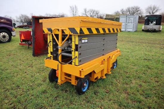 106-12 Towable Scissor Lift - NEW