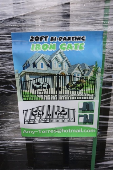 129-31 NEW Pair of 20' Bi-Parting Gates w/ Deer Design