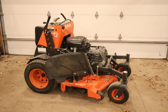 111-21 Kubota SZ 26-52 Commercial Standup Zero Turn - ONLY 90 Hours - Kawasaki