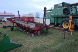 103-1 IH 800 8R Pivot Planter
